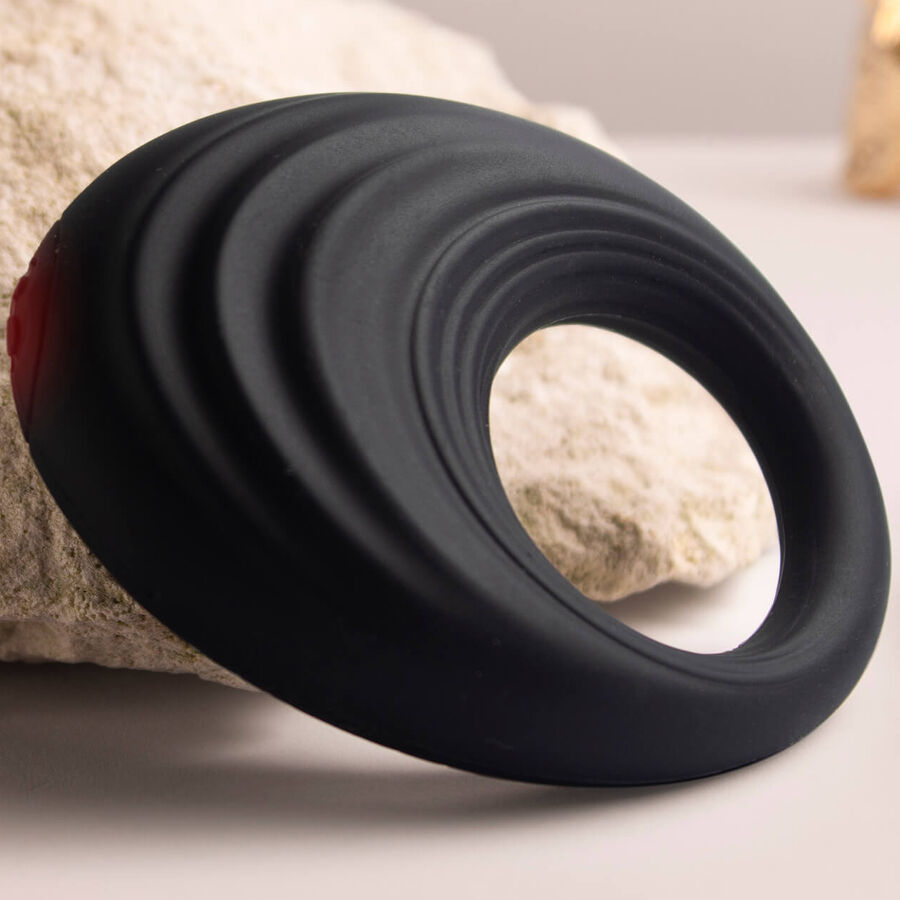ROCKS-OFF - SPIRE Schwarzer Vibrator Penisring