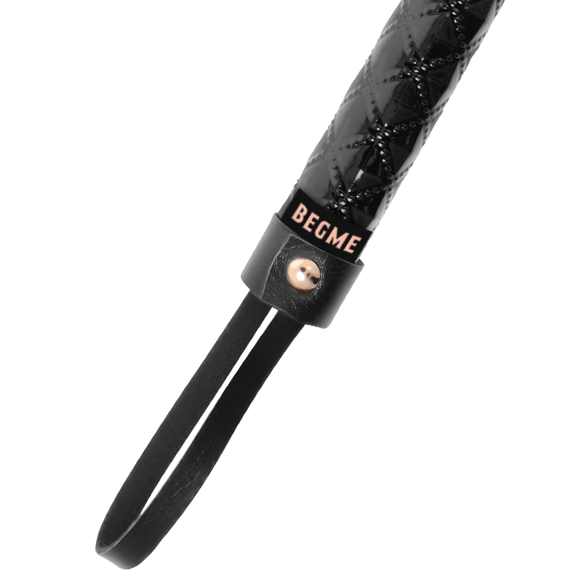 BEGME - Schwarze Edition veganer Leder-Flogger