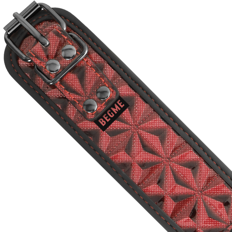 BEGME - ROTE EDITION HALSBAND MIT NIPPELKLEMMEN UND NEOPRENFUTTER
