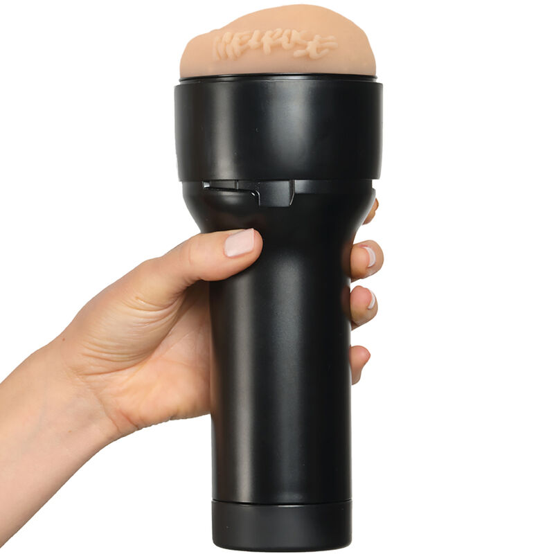 KIIROO - Fühlen Sie die Stroker-Kollektion von Melrose Michaels Stars.