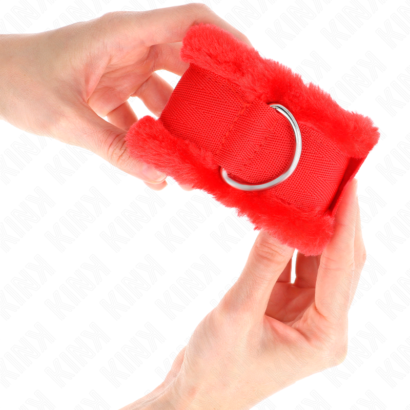 KINK - Pelzgefütterte Handgelenkfesseln Rot Verstellbar 17-31 cm x 7 cm