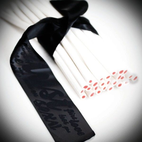 BIJOUX - LES PETITS BONBONS Sinnliche Handschellen aus Seide
